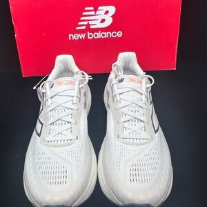 New Balance Fresh Foam X 1080v14 Women’s Size 8 W White Blue Running Shoes NIB